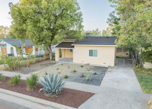 1026 E Tulare Avenue, Tulare, CA 93274