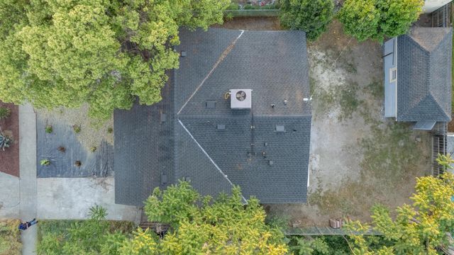 1026 E Tulare Avenue, Tulare, CA 93274