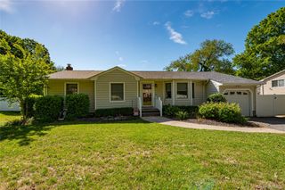 7 Edscho Lane, Commack, NY 11725