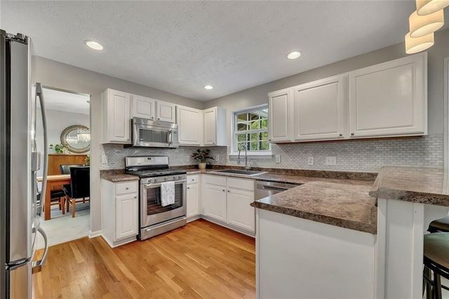 815 Plantation Ridge Overlook, Woodstock, GA 30188