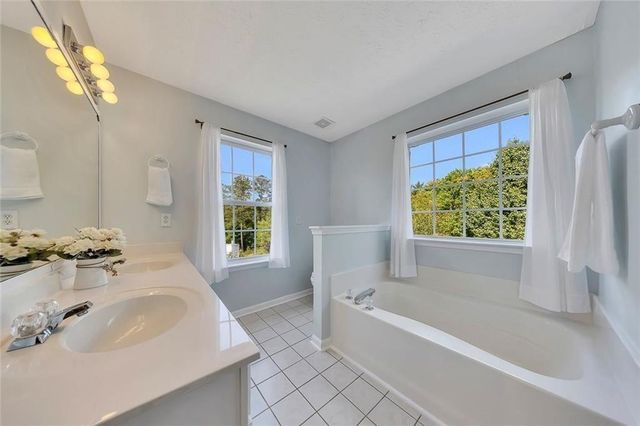 815 Plantation Ridge Overlook, Woodstock, GA 30188