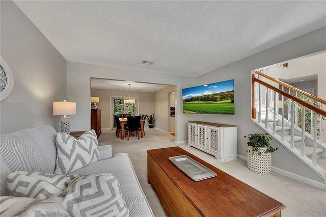 815 Plantation Ridge Overlook, Woodstock, GA 30188