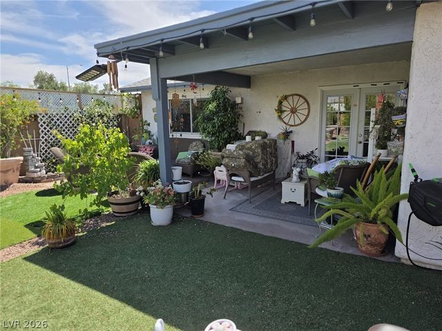 7000 Carrondale Way, Las Vegas, NV 89128