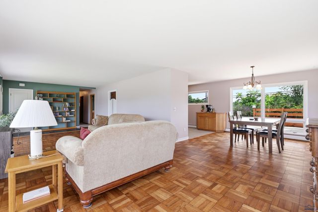 4727 S CANYON RD, Rapid City, SD 57702