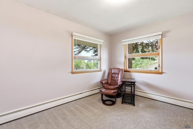 4727 S CANYON RD, Rapid City, SD 57702
