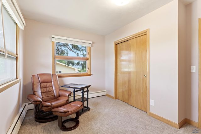 4727 S CANYON RD, Rapid City, SD 57702