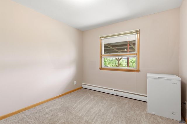 4727 S CANYON RD, Rapid City, SD 57702