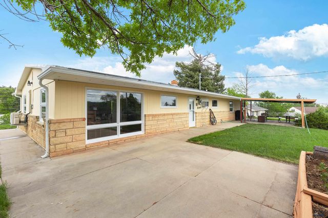 4727 S CANYON RD, Rapid City, SD 57702