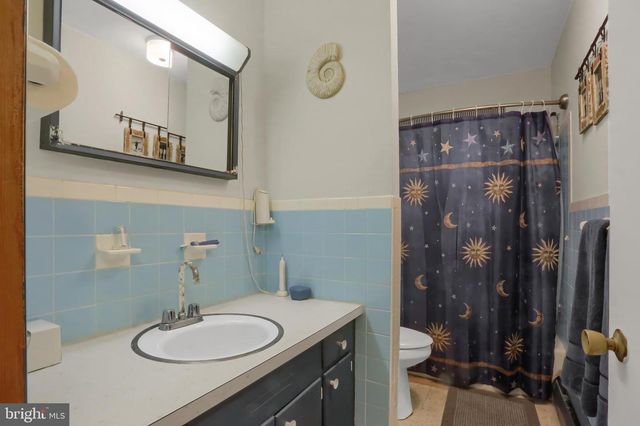 344 E BROAD ST, Williamstown, PA 17098