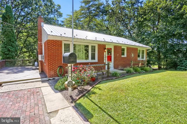 344 E BROAD ST, Williamstown, PA 17098