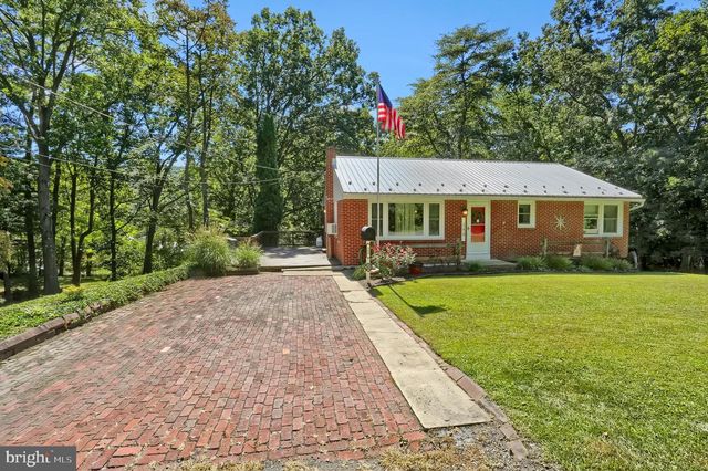 344 E BROAD ST, Williamstown, PA 17098