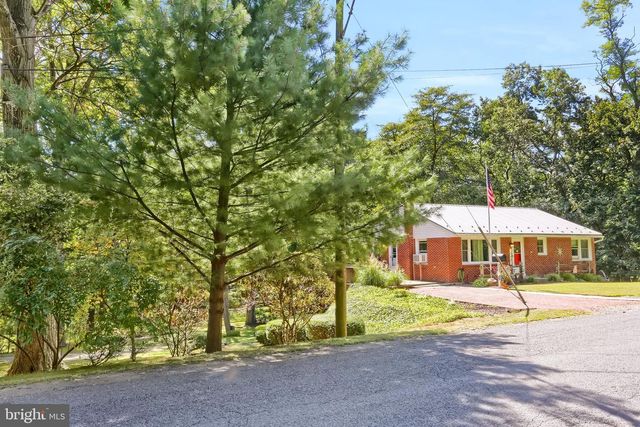 344 E BROAD ST, Williamstown, PA 17098