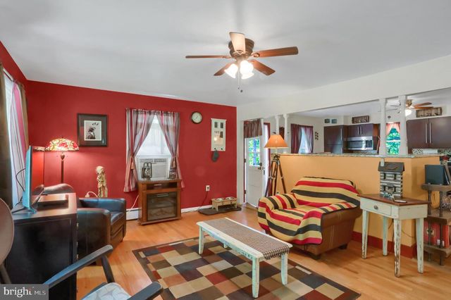 344 E BROAD ST, Williamstown, PA 17098