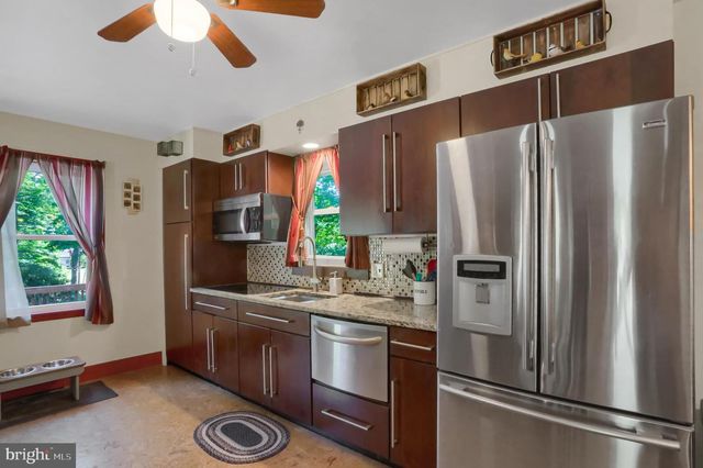 344 E BROAD ST, Williamstown, PA 17098