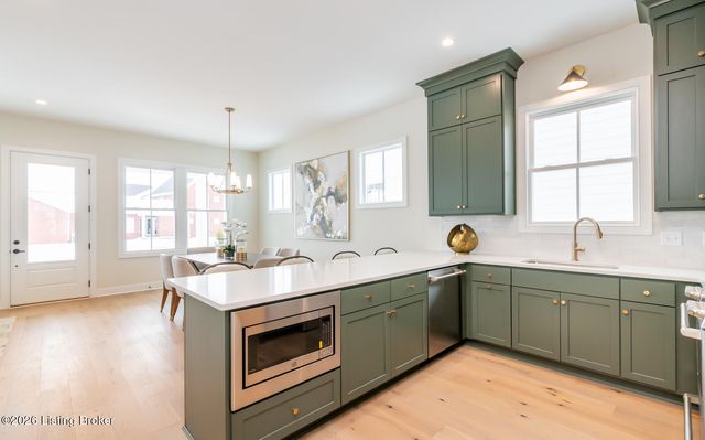 6104 Passionflower Dr, Prospect, KY 40059