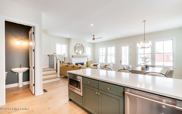 6104 Passionflower Dr, Prospect, KY 40059