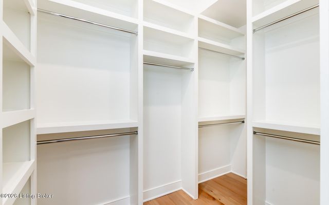 6104 Passionflower Dr, Prospect, KY 40059