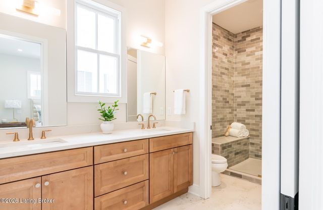 6104 Passionflower Dr, Prospect, KY 40059