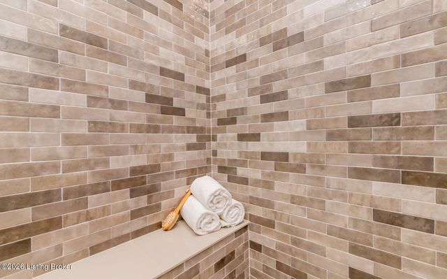 6104 Passionflower Dr, Prospect, KY 40059