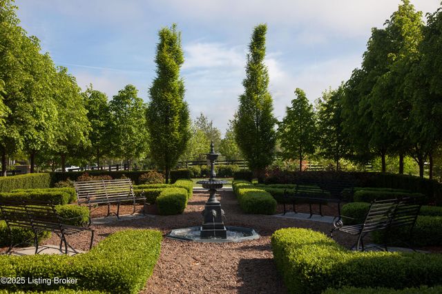 6104 Passionflower Dr, Prospect, KY 40059