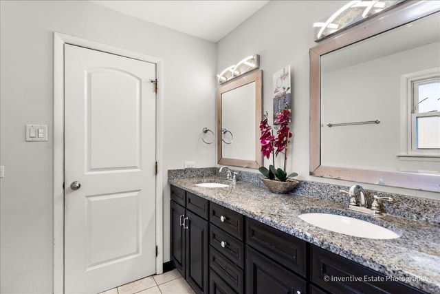 835 Maple Road, Flossmoor, IL 60422