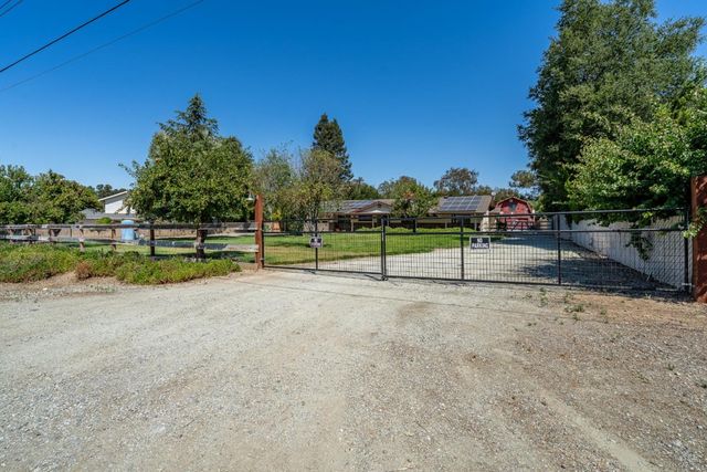 2025 Jeanie Lane, Gilroy, CA 95020