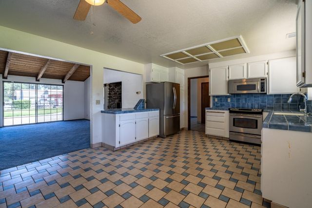 2025 Jeanie Lane, Gilroy, CA 95020