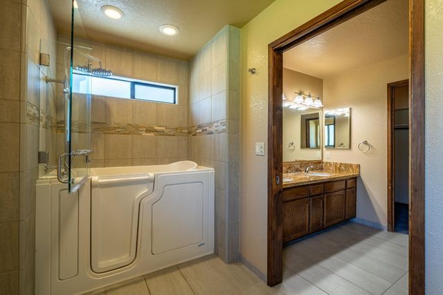 2025 Jeanie Lane, Gilroy, CA 95020