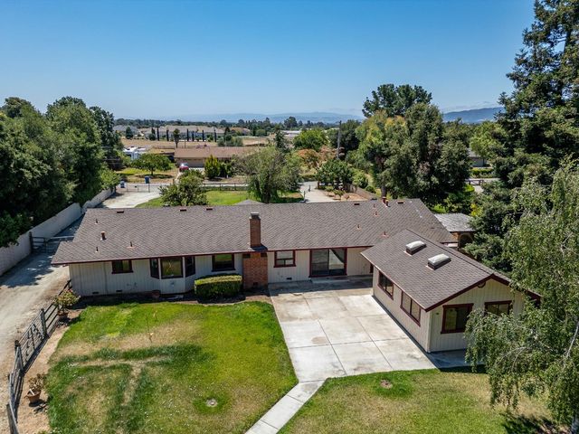 2025 Jeanie Lane, Gilroy, CA 95020