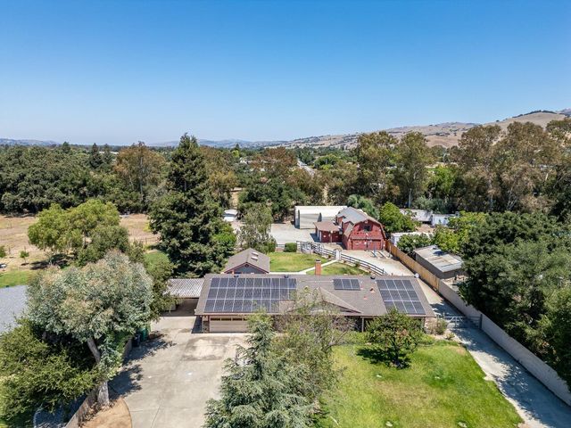 2025 Jeanie Lane, Gilroy, CA 95020