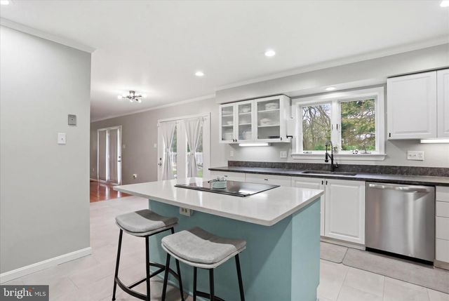 12 COLUMBUS CT, Martinsburg, WV 25404