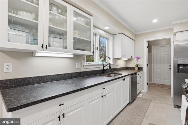 12 COLUMBUS CT, Martinsburg, WV 25404