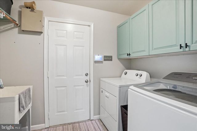 12 COLUMBUS CT, Martinsburg, WV 25404