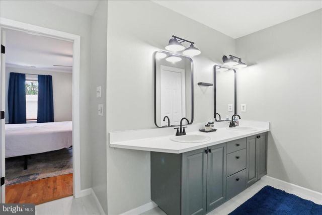 12 COLUMBUS CT, Martinsburg, WV 25404