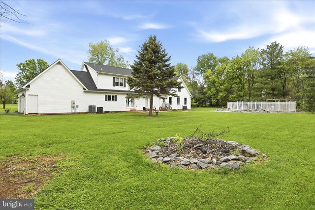 12 COLUMBUS CT, Martinsburg, WV 25404
