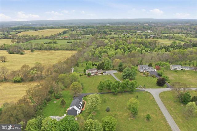 12 COLUMBUS CT, Martinsburg, WV 25404