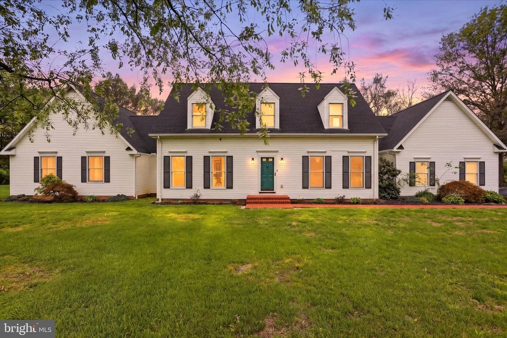 12 COLUMBUS CT, Martinsburg, WV 25404