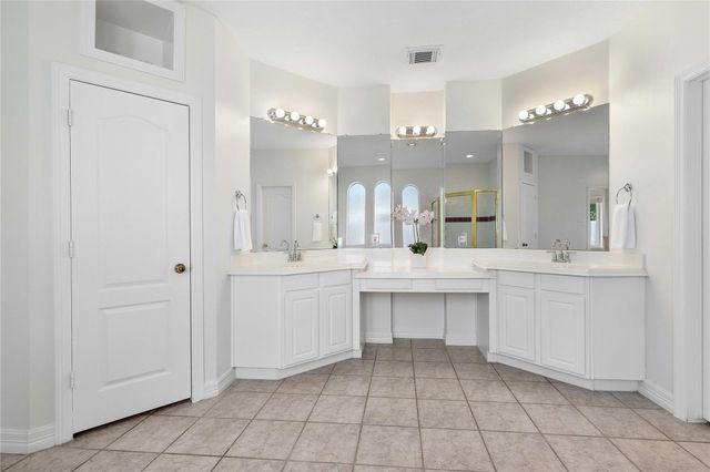 17802 White Oak Hill, Cypress, TX 77429