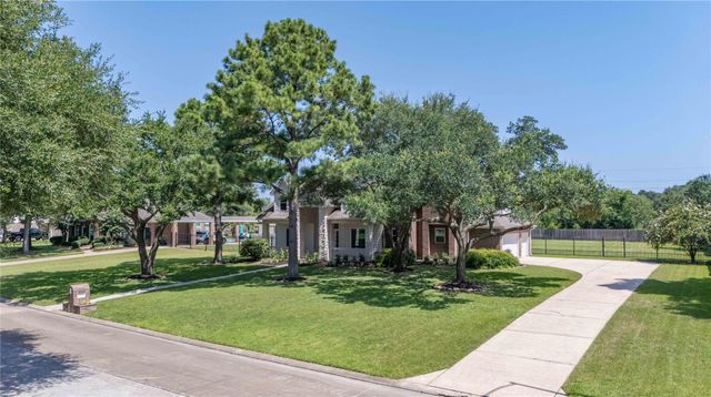 17802 White Oak Hill, Cypress, TX 77429