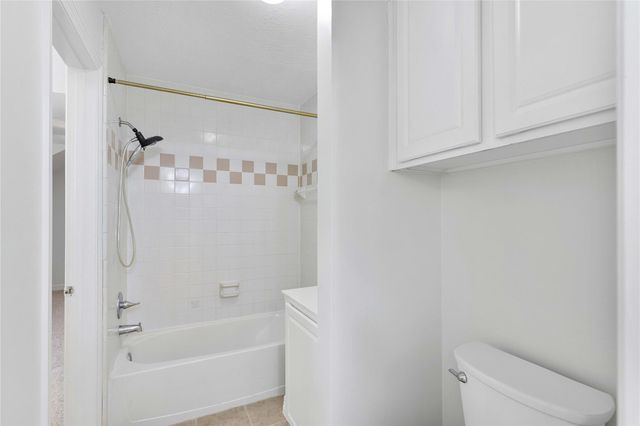 17802 White Oak Hill, Cypress, TX 77429