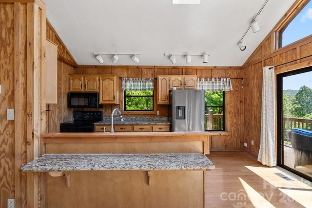 1206 Caldwell Mountain Road, Hot Springs, NC 28743