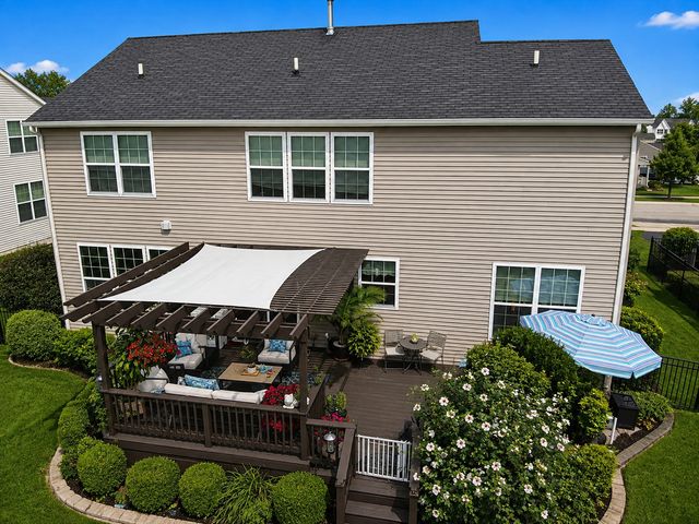 667 Seneca Street, Volo, IL 60073