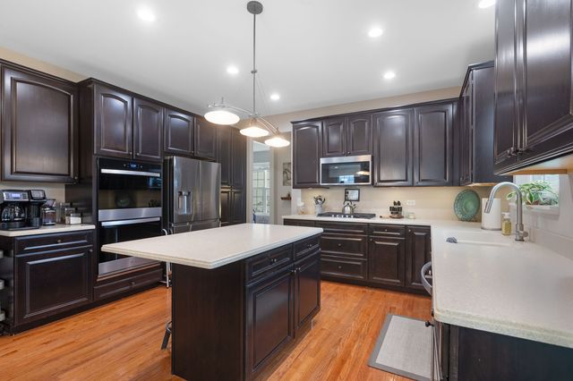 667 Seneca Street, Volo, IL 60073
