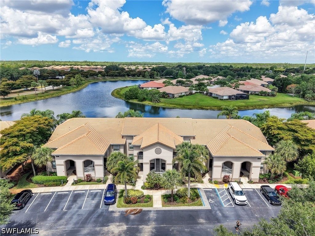 20040 Barletta LN 326, Estero, FL 33928