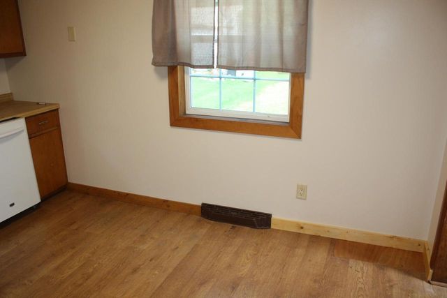 4125 E 4th St, Superior, WI 54880