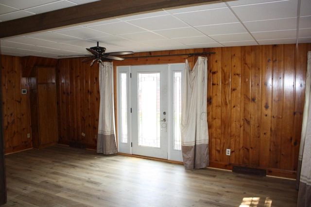 4125 E 4th St, Superior, WI 54880