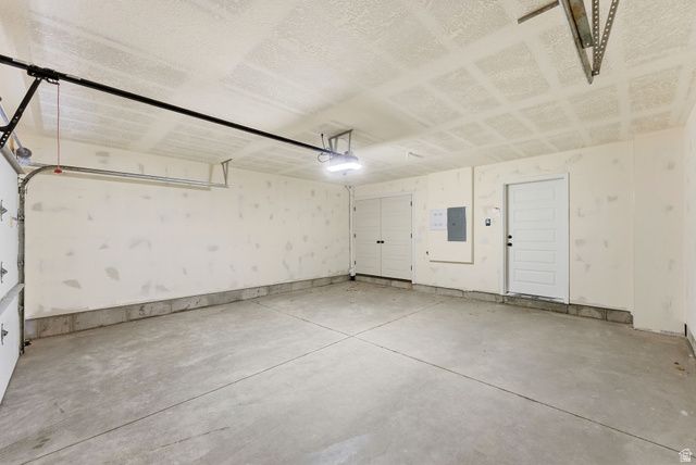 136 CHAMBORD CT, Sandy, UT 84070