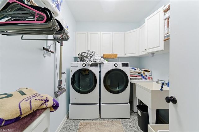 2400 Hunters Crossing Trail, Summerfield, NC 27358