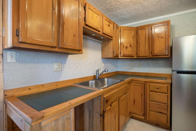 4400 MOUNTAIN Drive, Amarillo, TX 79108