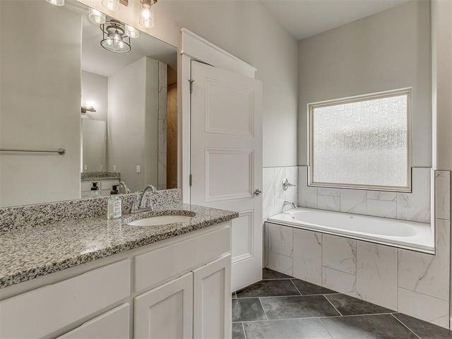 16717 Aragon Lane, Oklahoma City, OK 73170